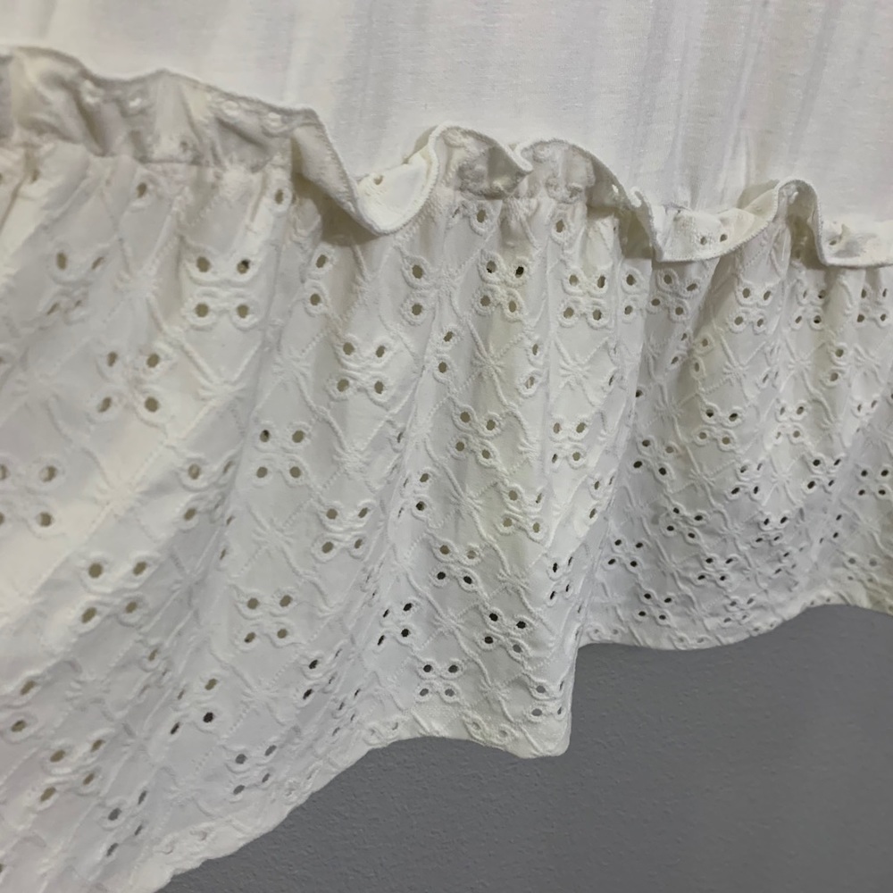 ModCloth Eyelet Tank Top - Picture 3 of 6